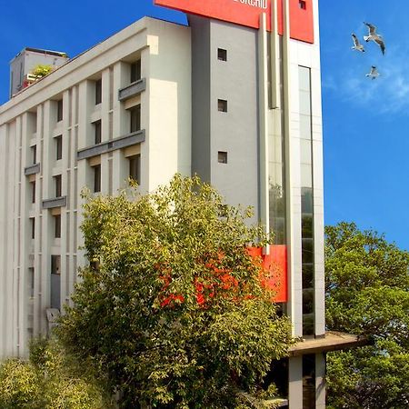 The Royal Orchid Hotel, Chembur Mumbai Exterior foto